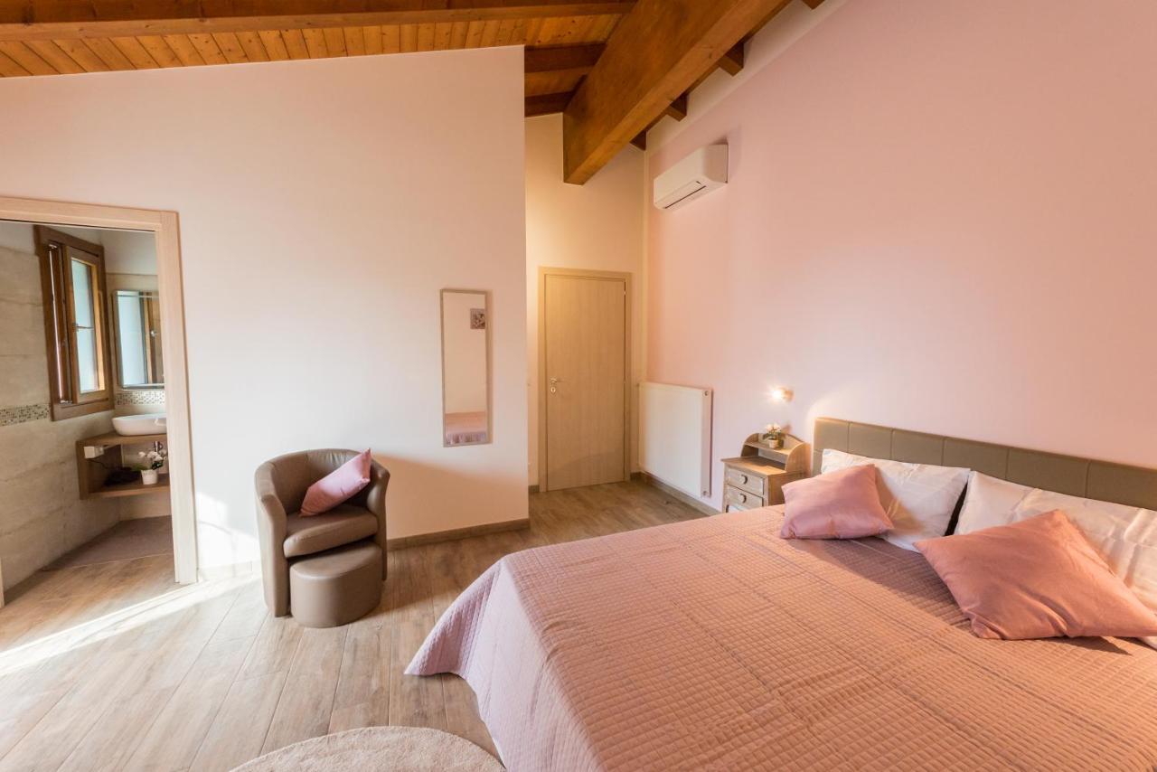 Sara&Sara Alloggio Agrituristico Savorgnano Ngoại thất bức ảnh