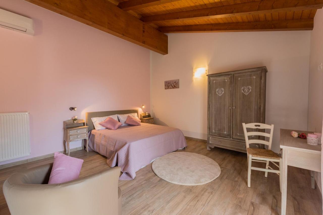 Sara&Sara Alloggio Agrituristico Savorgnano Ngoại thất bức ảnh